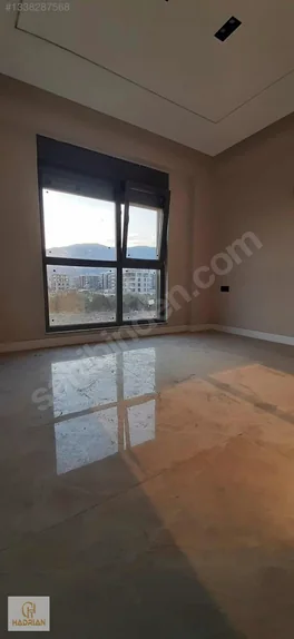 Yeniköy Havuzlu Site İçinde 1+1 Sıfır Satılık Daireler — fotoğraf 3